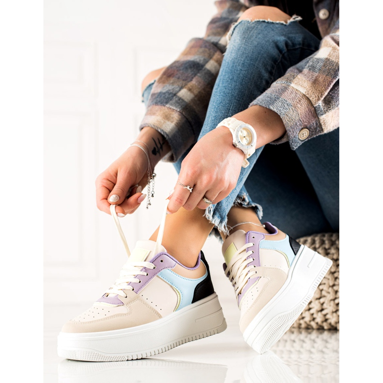 TRENDI Šarene moderne tenisice bež raznobojna 1