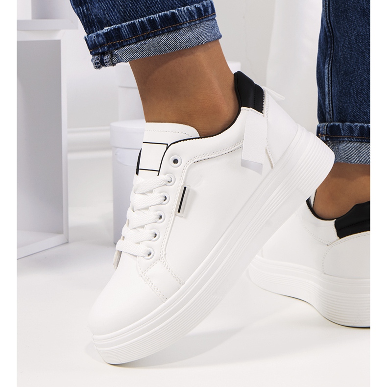 Bijele tenisice na platformi Perales bijela 1