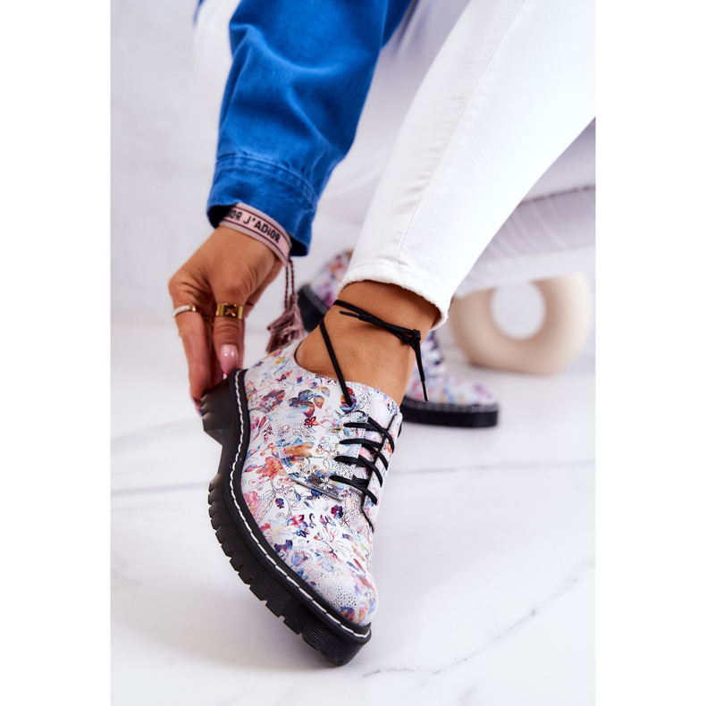 Ženske Oxfordice Maciejka 4087A-38 Kožne cipele bijele s cvijećem bijela višebojan 1