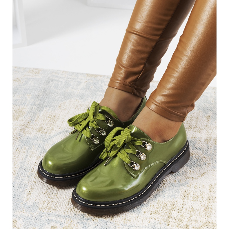 Zelene lakirane cipele od Kristine zelena 2