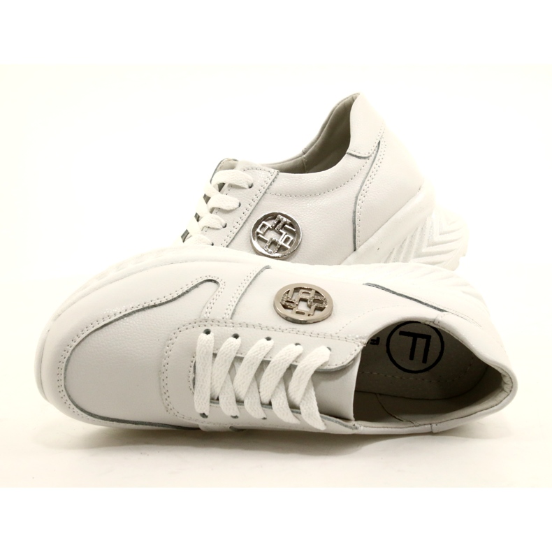 Ženske sportske cipele vezane Filippo DP3547 / 22 WH Bijela srebro 6