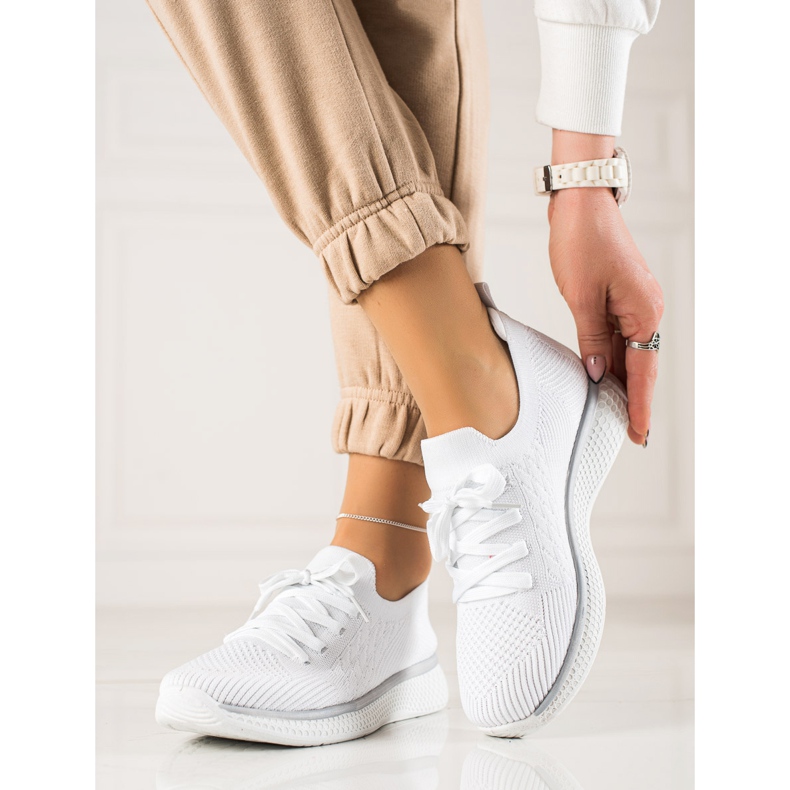 TRENDI Bijele sportske cipele na vezanje bijela 2