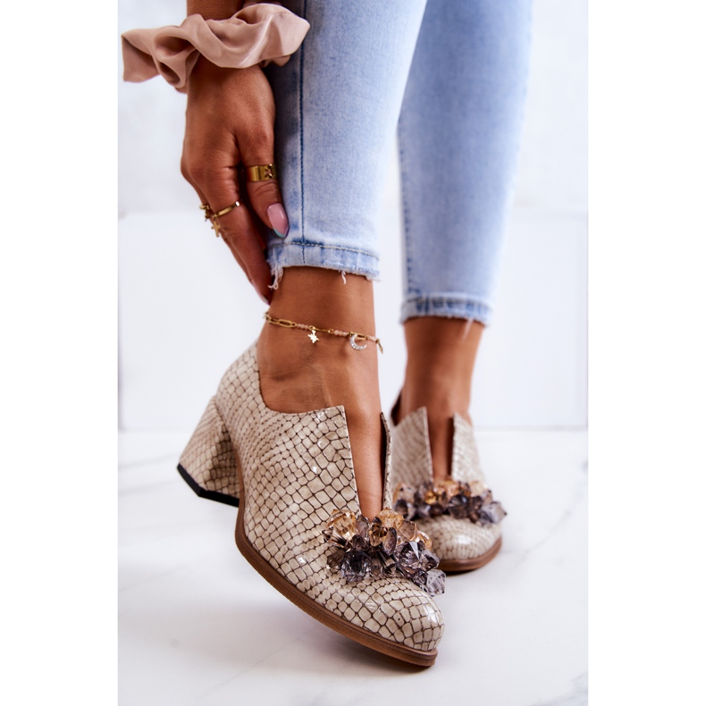 PA2 Elegantne kožne visoke pete s bež dekoracijom Delaver 1