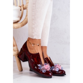 PA2 Elegantne kožne visoke pete s bordo dekoracijom Delaver crvena 1