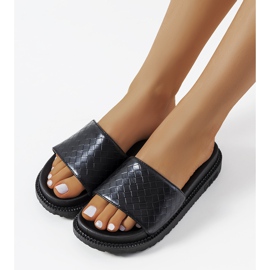 Crne papuče na platformi Big Star HH274684 crno 1