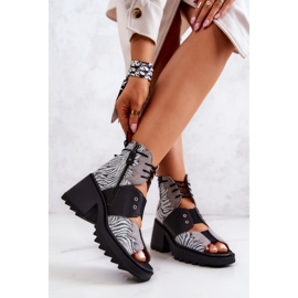 Maciejka 05321-03 Kožne čizme sive i crne crno srebro 2