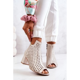 Kožne ažurne čizme Maciejka 05420-04 Bež 1