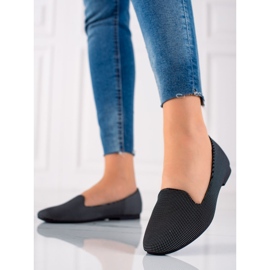 TRENDI Crni gospodari u točkicama crno 1