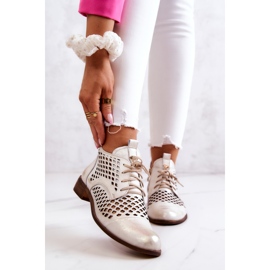 Kožne ažurne čizme Nicole 2704/004 Bijela i zlatna 1