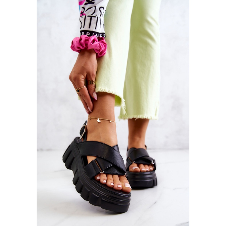 PE1 Kožne sandale na crnoj Betti platformi 1