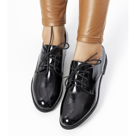 Crne lakirane ženske cipele Gardi crna 1