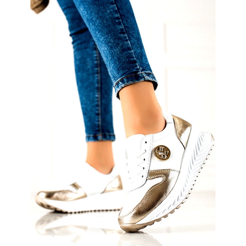 Ženske sportske cipele vezane Filippo DP3547 / 22 WH GO Bijela zlatni 1