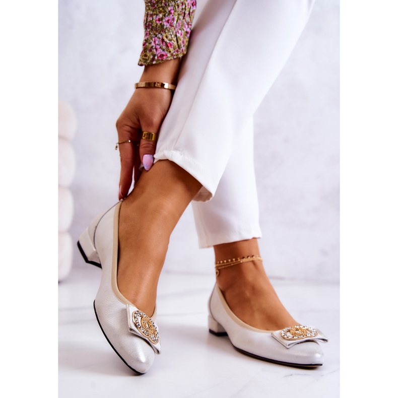 PA2 Kožne balerinke s bijelim i zlatnim Joliet ukrasom bijela zlatna 2