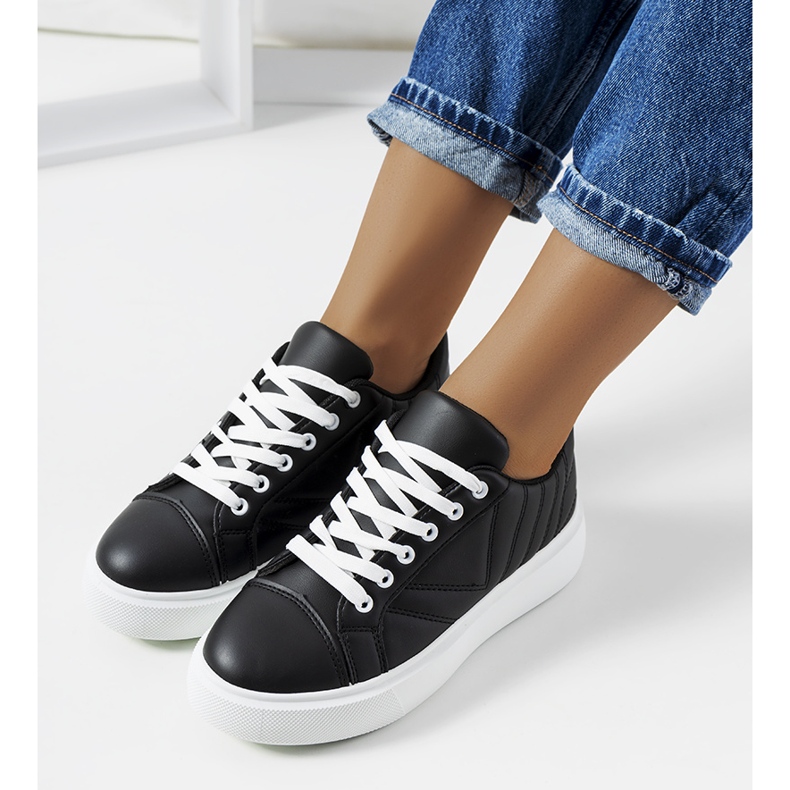 Crne tenisice s debelim Matthew potplatima crna 1