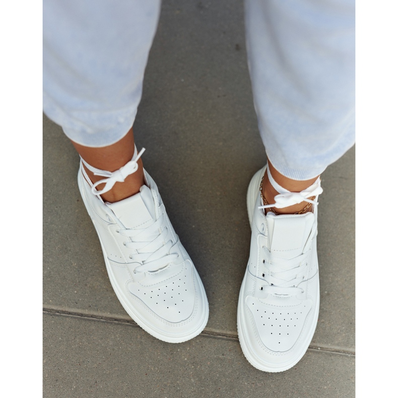 FG2 Ženske sportske cipele White New Haven bijela 2