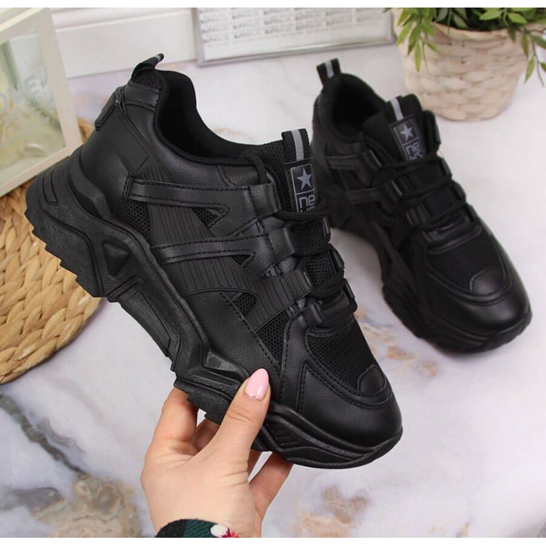 Tenisice na klin Novosti W EU649A crne crna 1