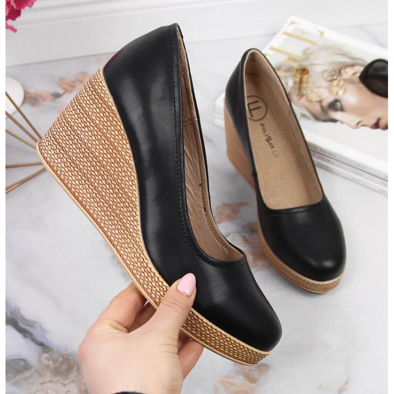 Kožne pumpice na klin Filippo W PAW339A crne crno 1