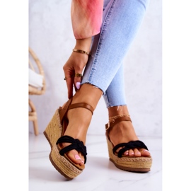 FB2 Modne sandale na klin crne Roseville crno 1