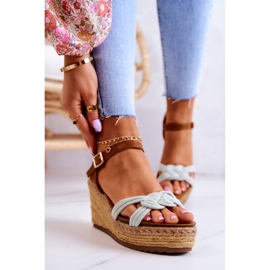 Modne sandale na klin svijetlozelene Roseville zelena 2