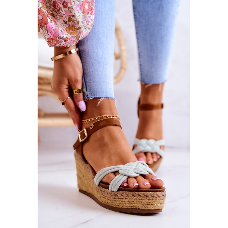 Modne sandale na klin svijetlozelene Roseville zelena 2