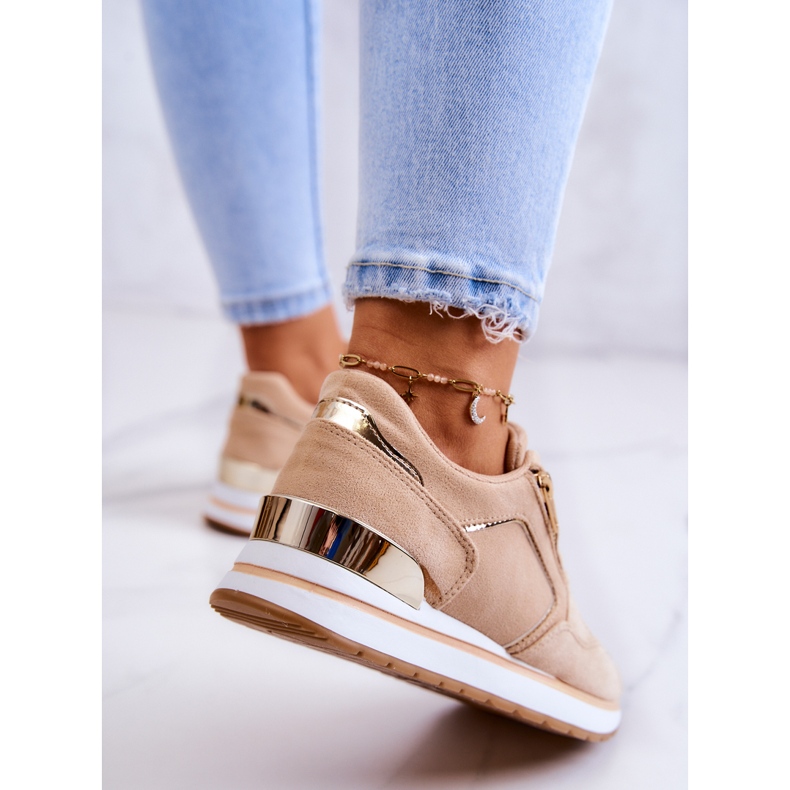 FB2 Suede sportske cipele na tamnobež platformi na obali rijeke 2