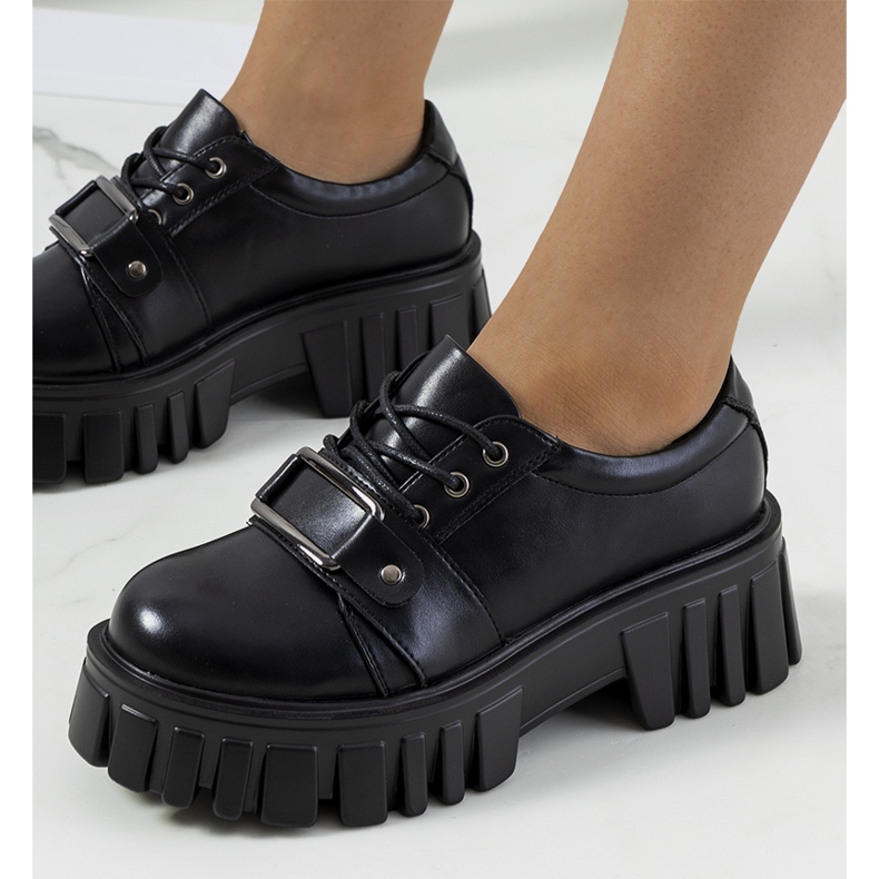 Crne cipele na traktorskom potplatu od Sallie crna 2