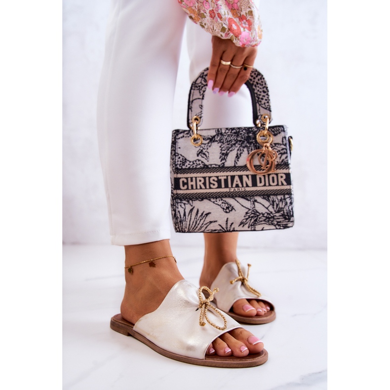 Kožne ženske papuče Nicole 2659/004 bijela i zlatna 2