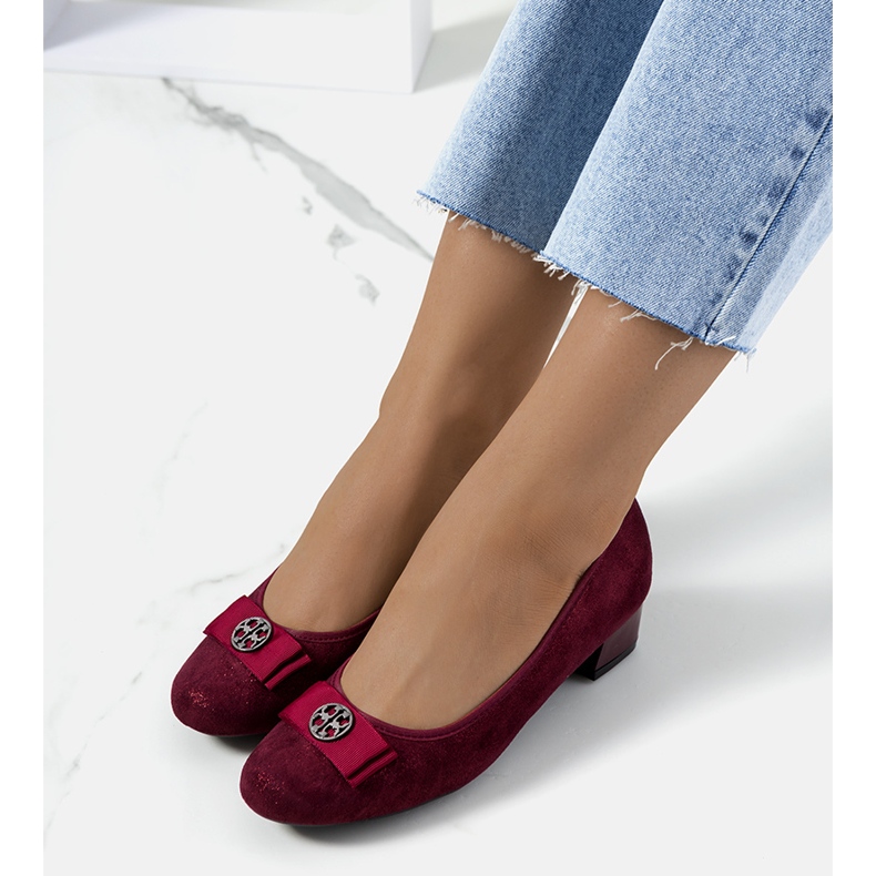 Sjajne kestenjaste pumpe iz Batena crvena 1