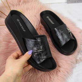 Papuče na klin sa kukcem Vinceza W JAN118A crne crna 1