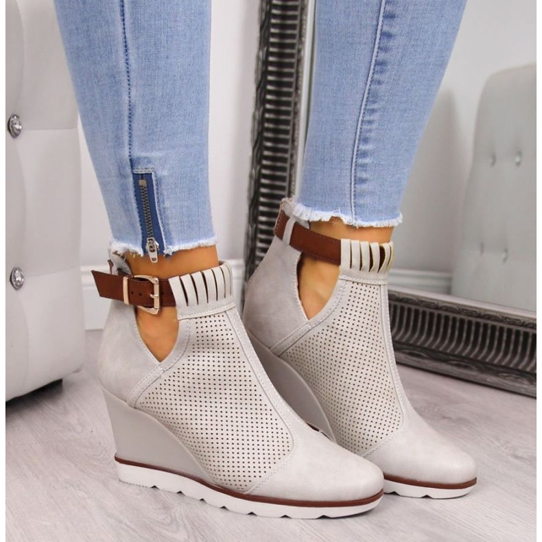 Ažur tenisice na klin Filippo W PAW117A bež 2