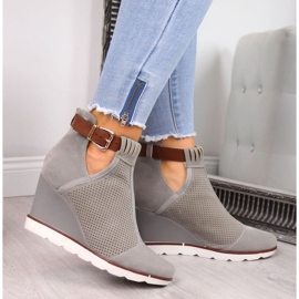 Sive ažurne tenisice na klin Filippo W PAW117B siva 2