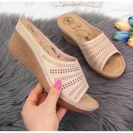 Ažur papuče na klin Jezzi W JEZ288B zlatne zlatni 1