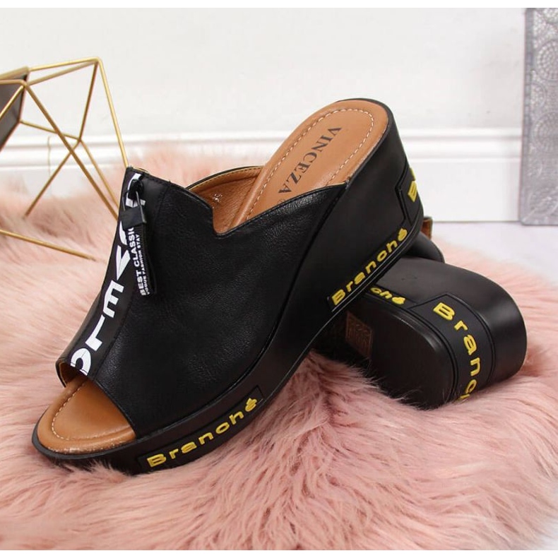 Crne papuče na klin s natpisima Vinceza W JAN109 crno 2