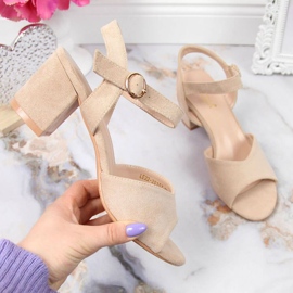 Sandale na Vinceza W JAN113B bež stup 1