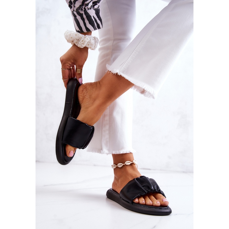 S.Barski Ženske klasične crne papuče Feline crno 2