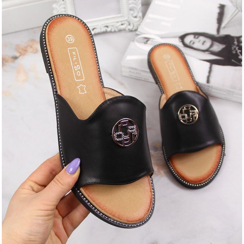 Crne papuče s ukrasom Filippo W PAW344A crna 1