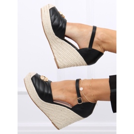 Aika Crne sandale na klin crna 1