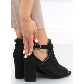 Ažurne sandale na stupu Barika Black crno 1