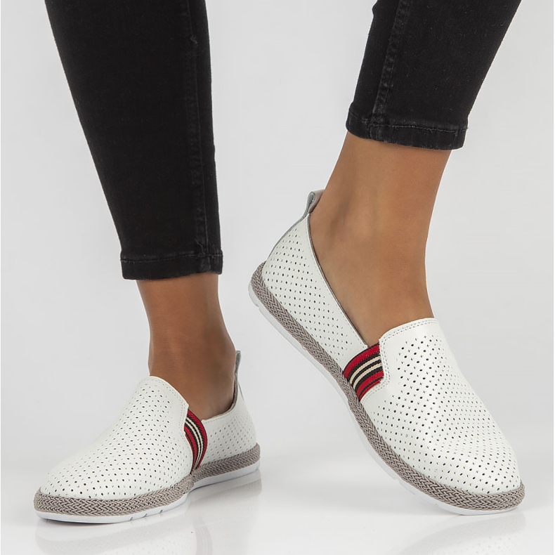 Kožne cipele Filippo DP2309 / 21 Wh bijele bijela 1