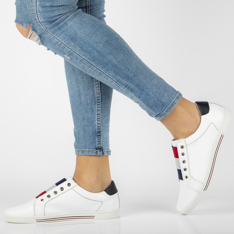 Kožne cipele Filippo DP2155 / 21 Wh bijele bijela 1