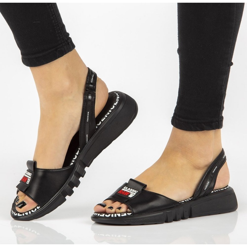 Crne sandale na klin Filippo DS2352 / 21 Bk crna 1