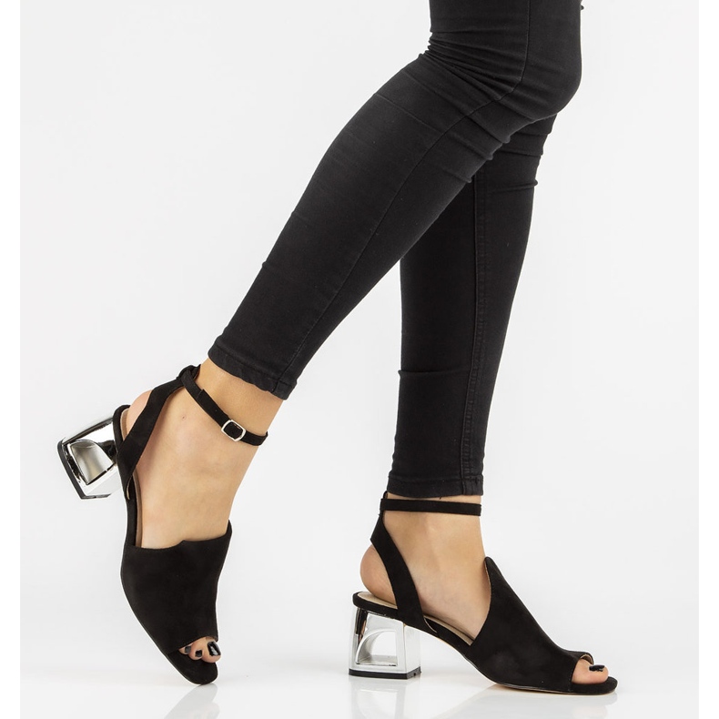 Crne Filippo DS2107 / 21 Bk sandale na petu crna 2