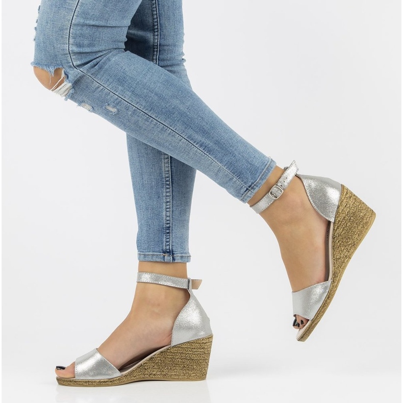 Kožne sandale Filippo DS2137 / 21 Si srebrne srebro 2