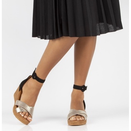 Kožne sandale Filippo 04565-25 / 00-5 zlatne i crne crna zlatni 1