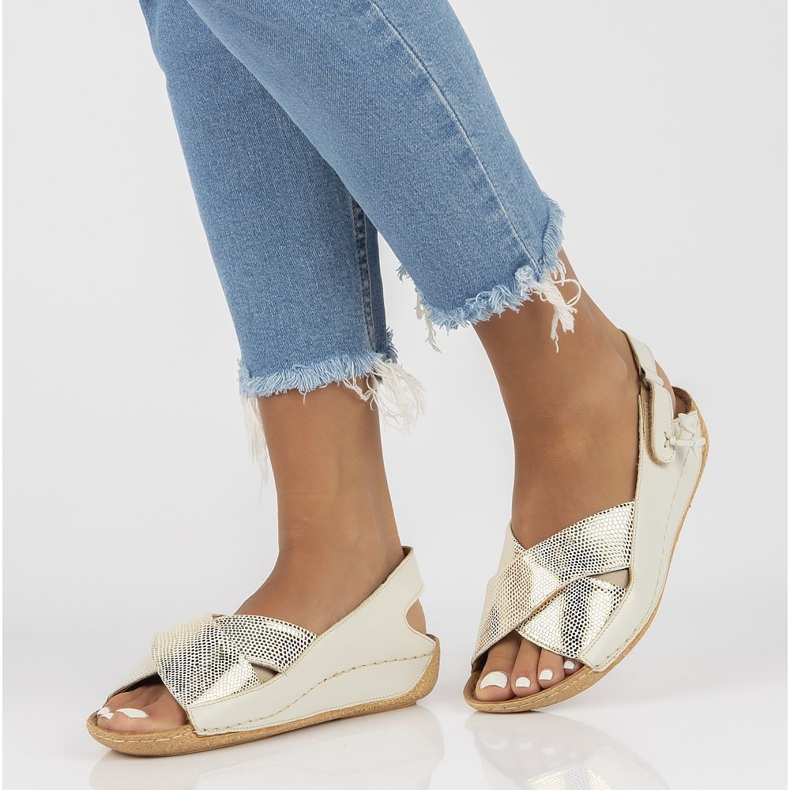 Kožne sandale Filippo 00994-37 / 00-5 ekru 1