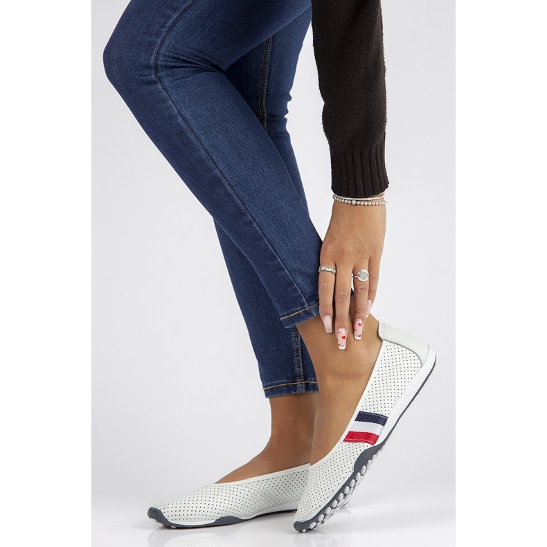 Kožne cipele Filippo DP2063 / 22 Wh bijele bijela 1