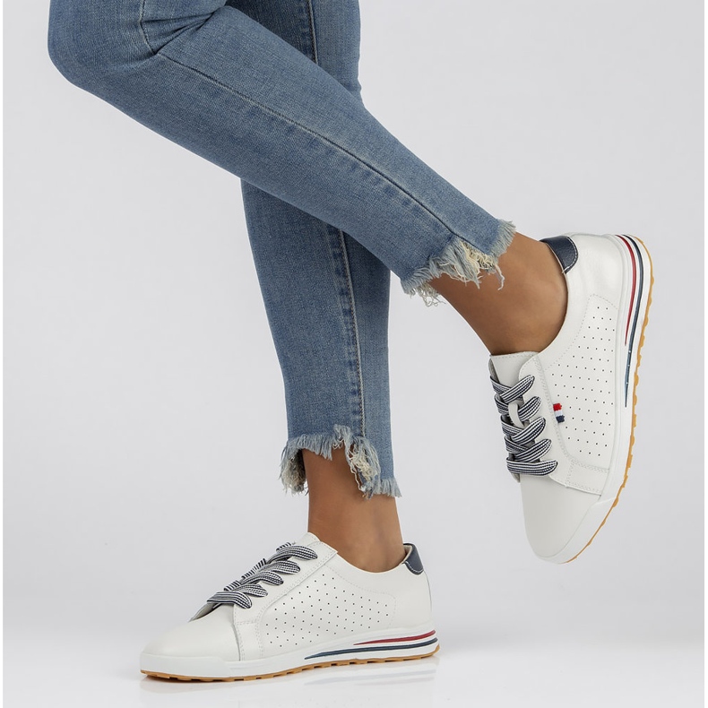 Kožne cipele Filippo DP3509 / 22 Wh bijele bijela 1