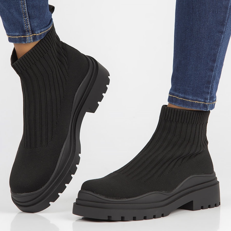 Crne čizme Filippo 6850 crna 1