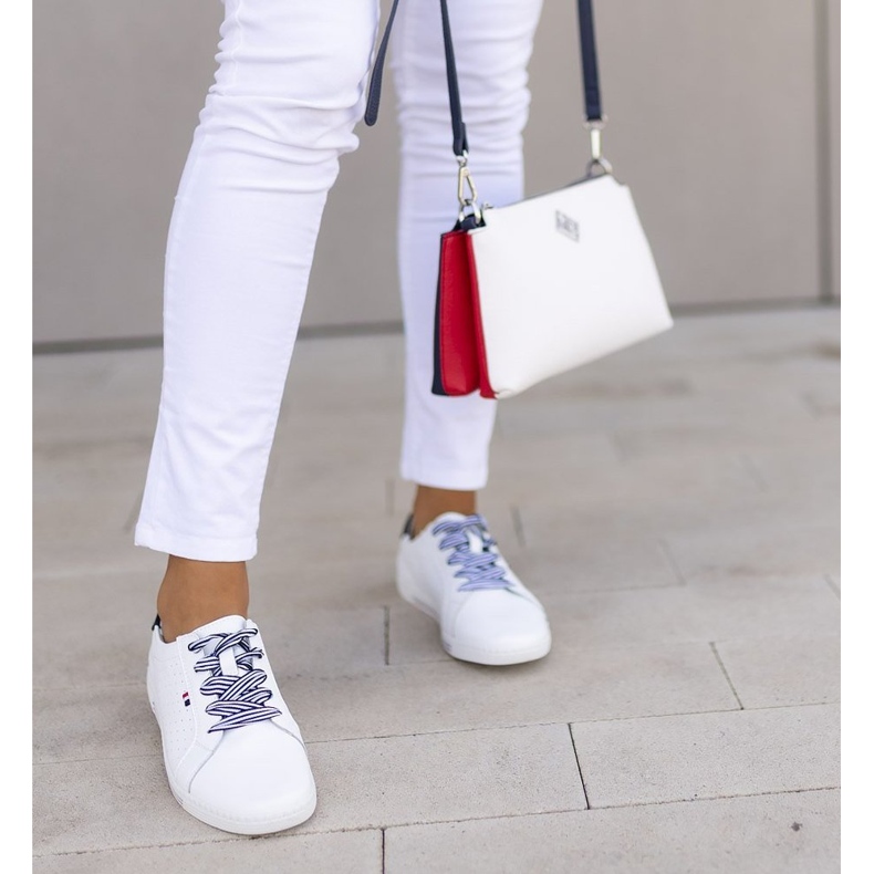 Kožne cipele Filippo DP2154 / 22 Wh bijele bijela 2