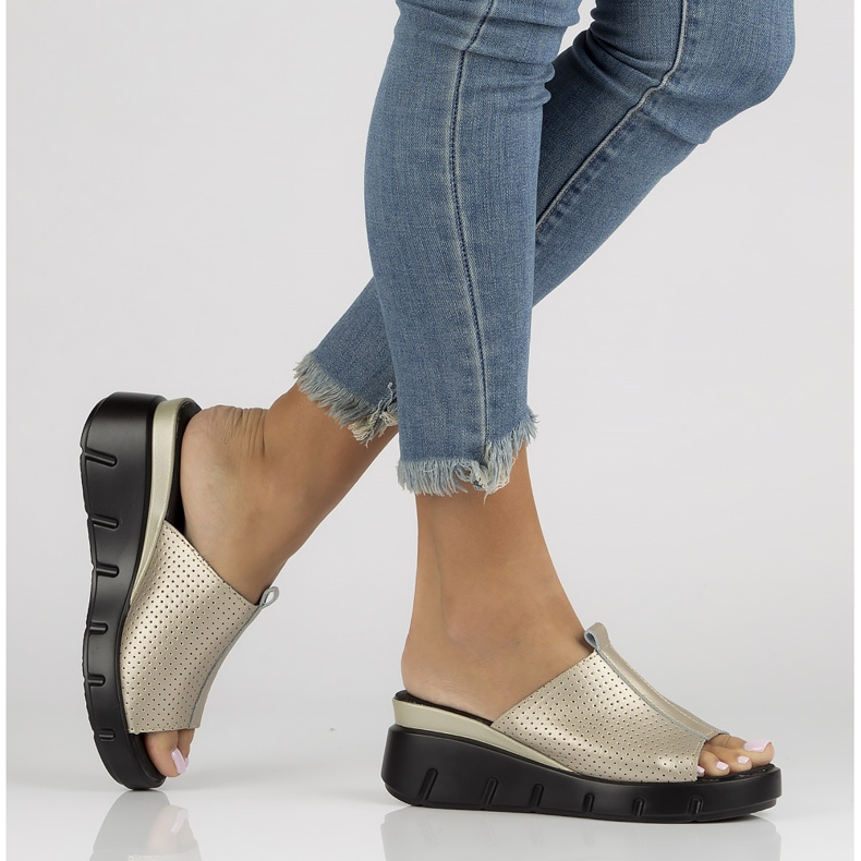 Kožne papuče Filippo DK3594 / 22 Go zlatne zlatna 1